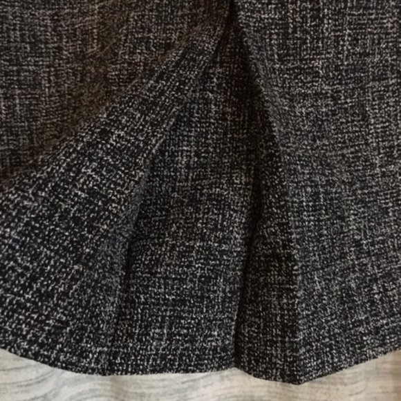 Vintage Made in Canada Cleo Petites Flattering Kick Pleated Skirt - Picture 6 of 10